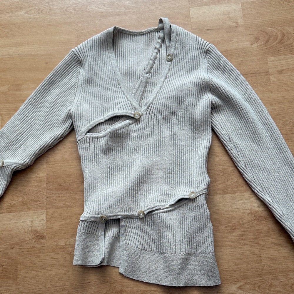 Jacquemus Asymmetrical Top in 34